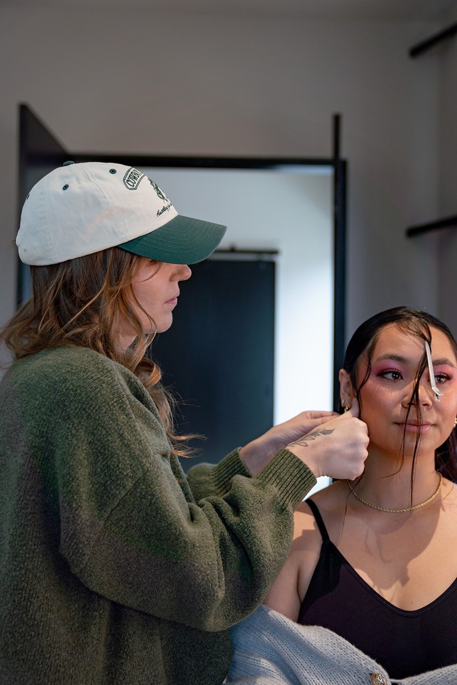 Makeup touch-ups before the session — The Sky Room